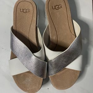 Women’s UGG sandles